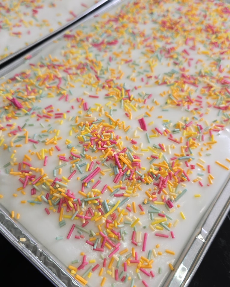Old School Cake - Full Tray