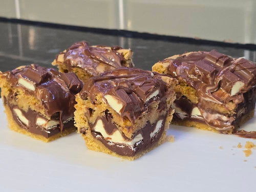 Kinder Cookie Pie Tin