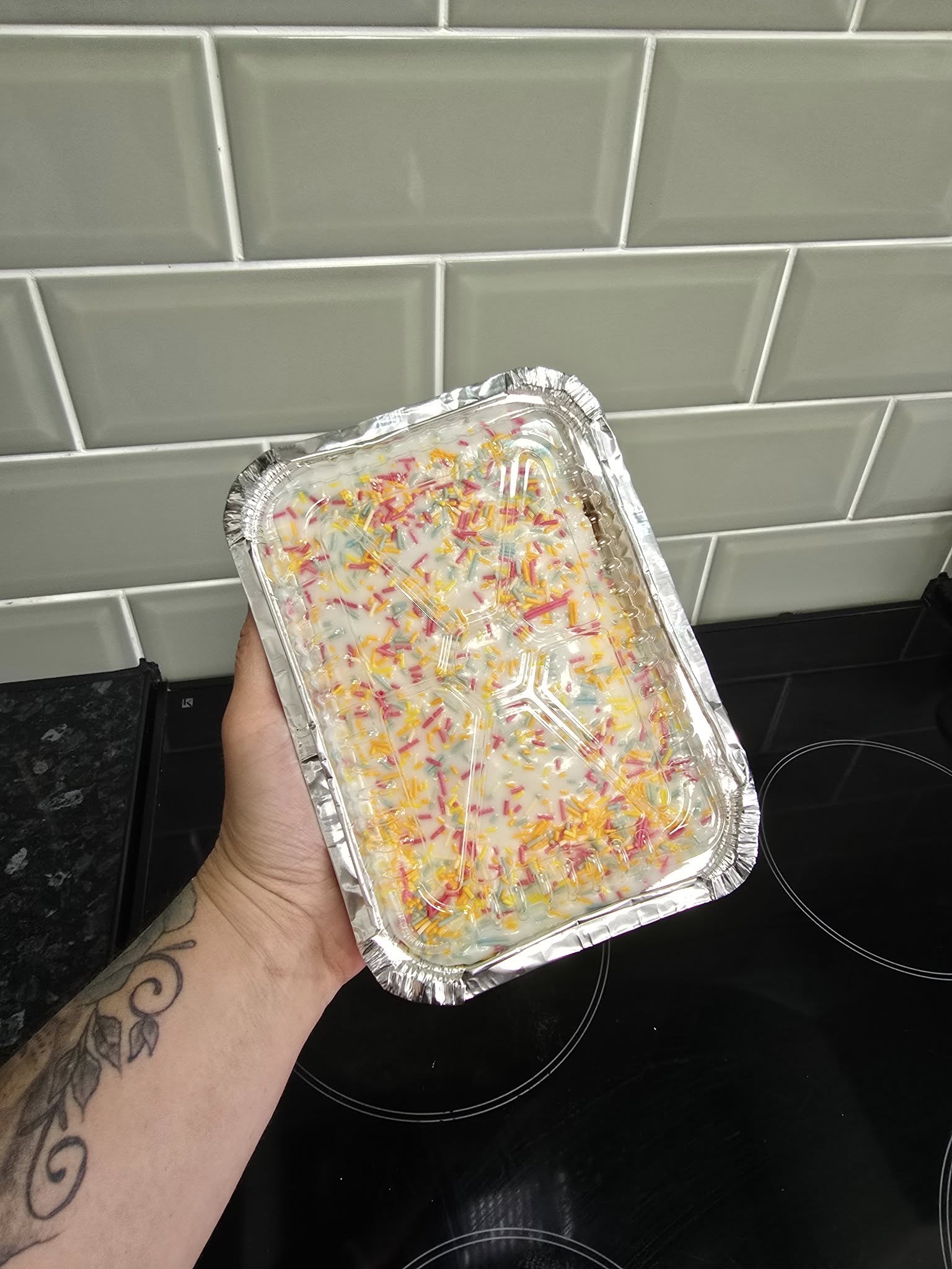 Old School Cake - Medium size