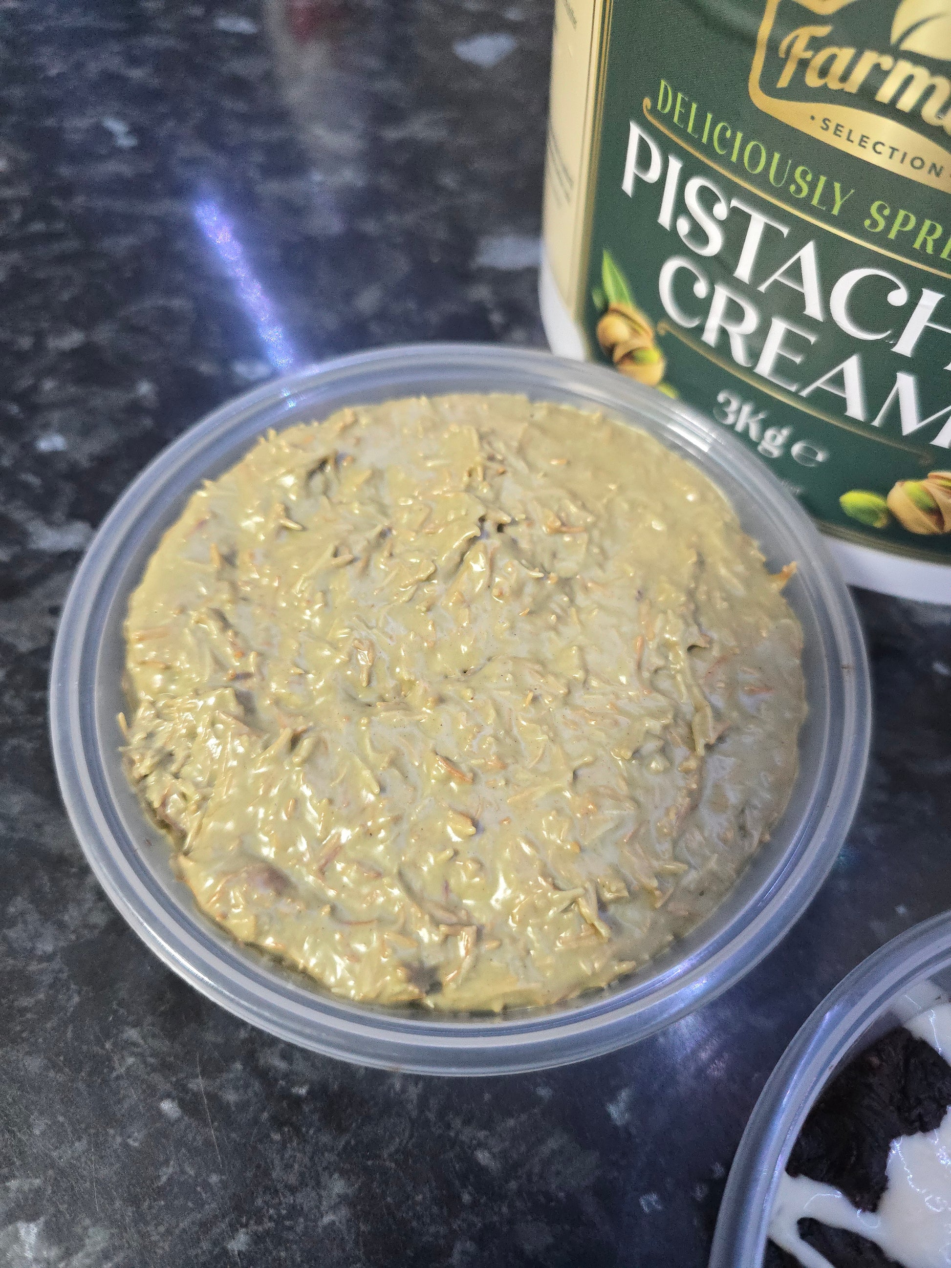 Brownie Dough, Pistachio & Kadayif Pot